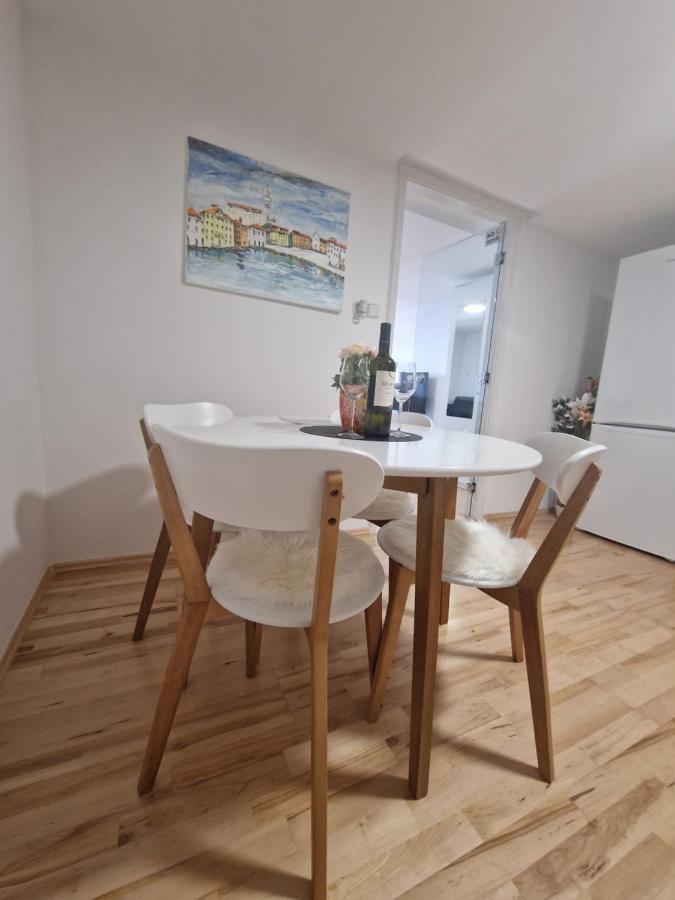 Apartma Remi II ピラン エクステリア 写真